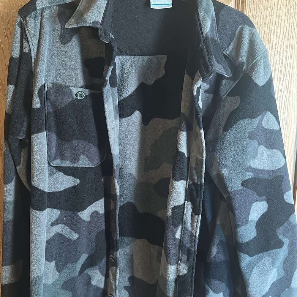 Camouflage Button-Up Shirt/jacket